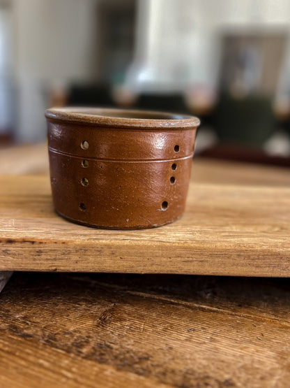 Brown Cheese Mould (Faisselle)